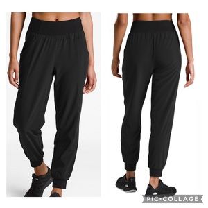 The North Face Arise Align Jogger Pants 